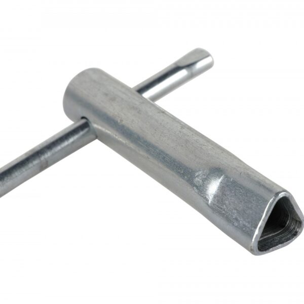 Triangular key for folding parking posts M12 for parking post