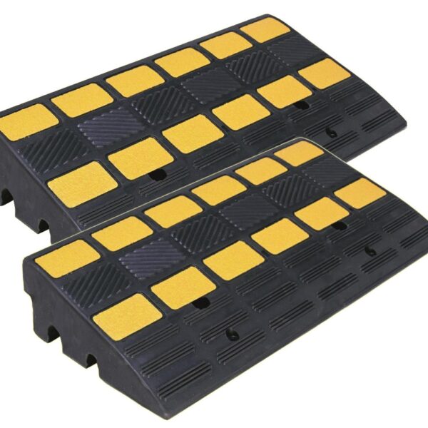 Driveway curb ramps hard rubber 600x300x100mm 40t Evertec 8240