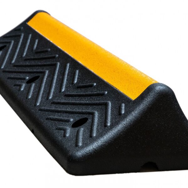 CRASH STOP HDWS 100 Truck Park Stop made of rubber, 100 cm