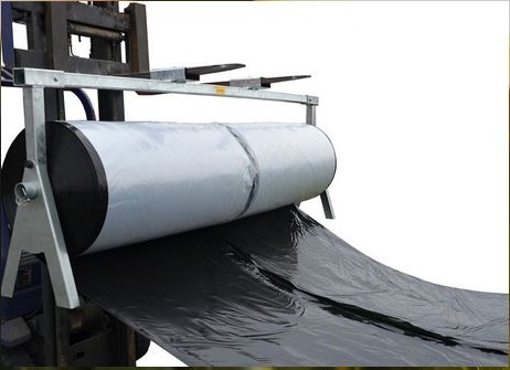 Effortless unwinder for silage film reels 8 to 14 meters